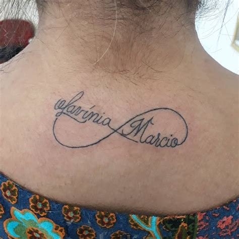 infinito con nomi tatuaggi